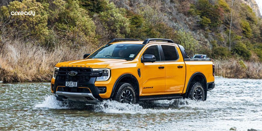 Ford Ranger có kích thước bề thế hơn so với đối thủ