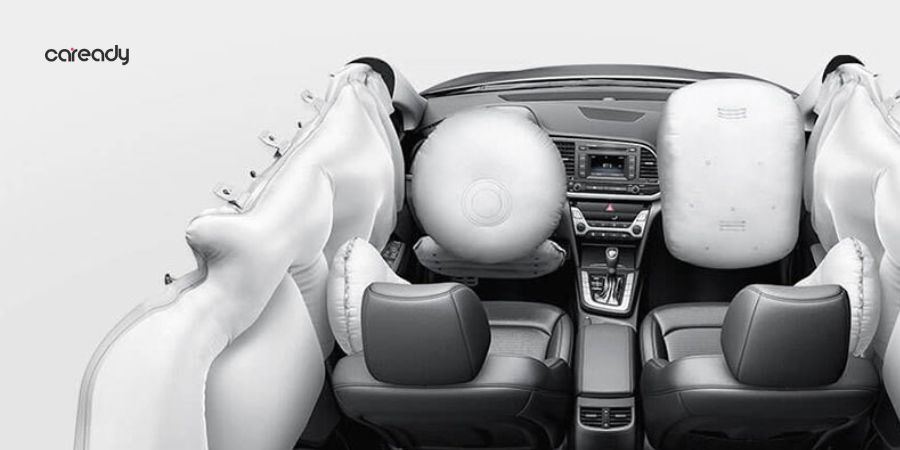Kia Cerato và Hyundai Elantra đều được chú trọng về trang bị an toàn