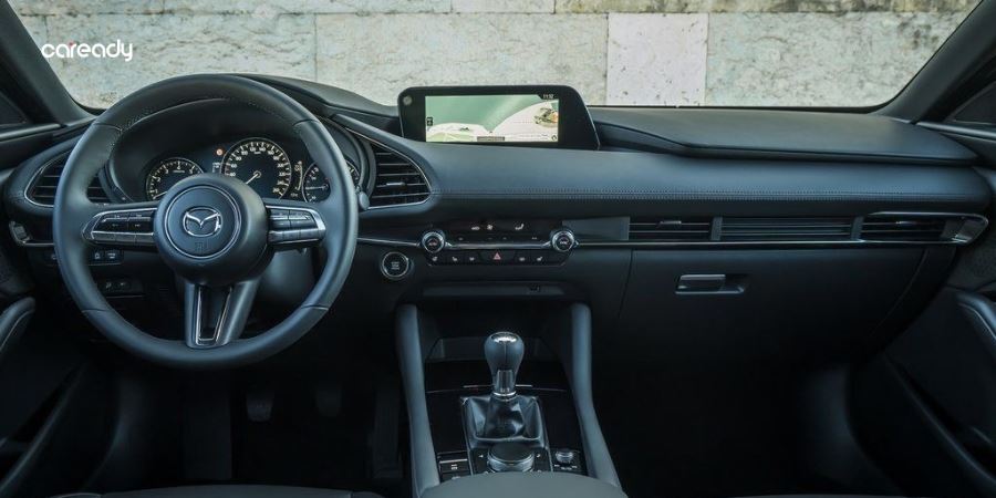 Nội thất Mazda 3 tối giản, tinh tế, tập trung vào người lái