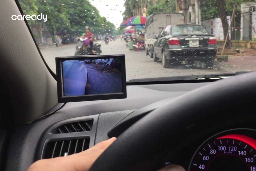 Độ phân giải và kích cỡ của camera cập lề là yếu tố đáng được quan tâm