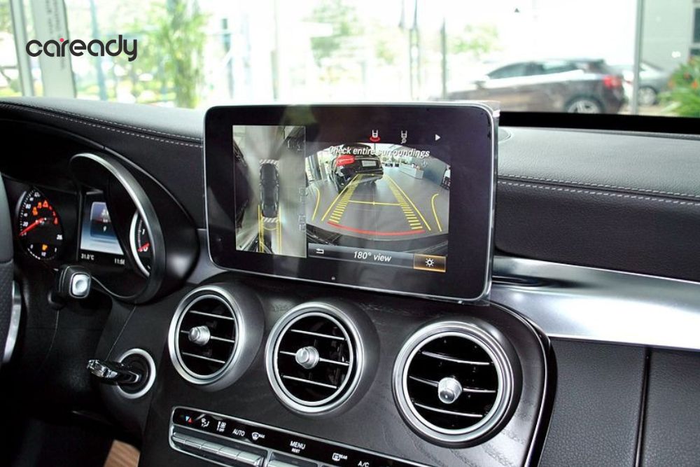 Camera 360 độ là một phụ kiện an toàn cần thiết trên xe ô tô