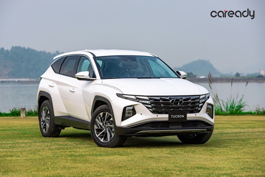 Thiết kế ngoại thất của xe tương tự các phiên bản khác của Hyundai Tucson