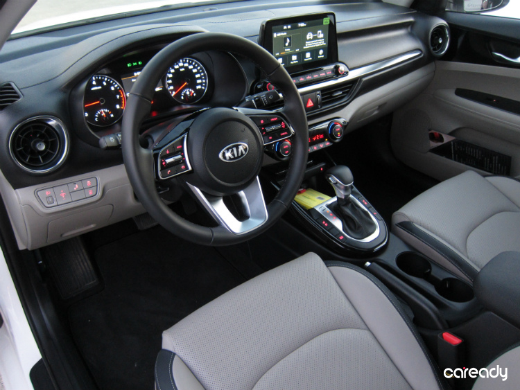 Nội thất Kia Cerato