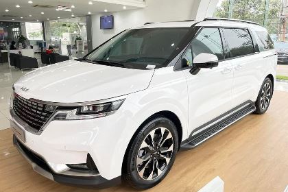 Kia Carnival 2.2D Signature 7 ghế 2022 Trắng - Tặng gói phụ kiện cao cấp