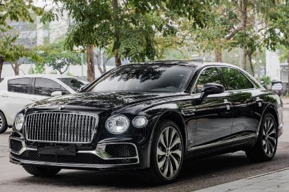 Bentley Flying Spur V8 2022 Đen - Hỗ trợ vay ngân hàng 80%
