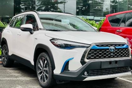 Toyota Corolla Cross 1.8 HV 2022 Trắng - Tặng kèm gói phụ kiện 5 triệu