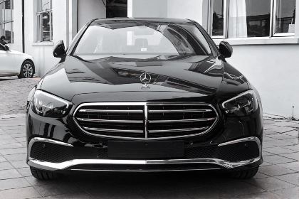 Mercedes-Benz E200 Exclusive 2022 Đen - Giảm trực tiếp tiền mặt lên tới 5% giá trị xe
